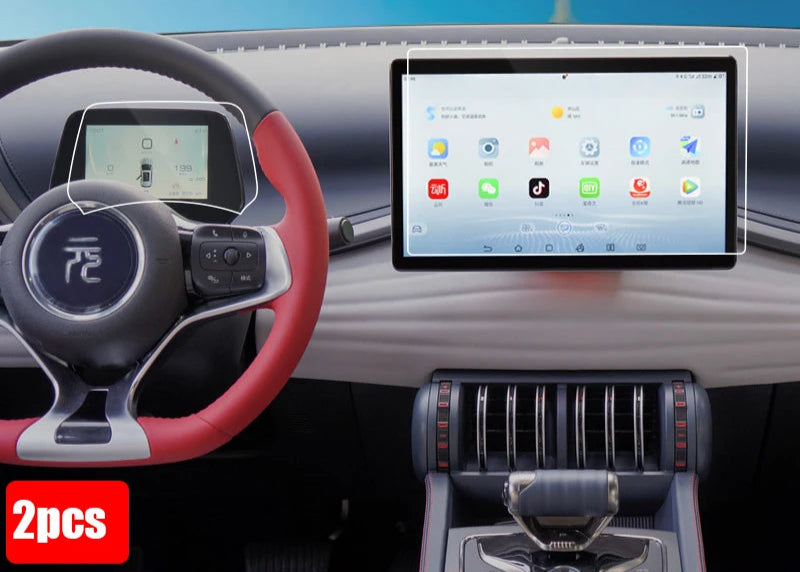 Smooth glass screen surface on BYD Atto 3